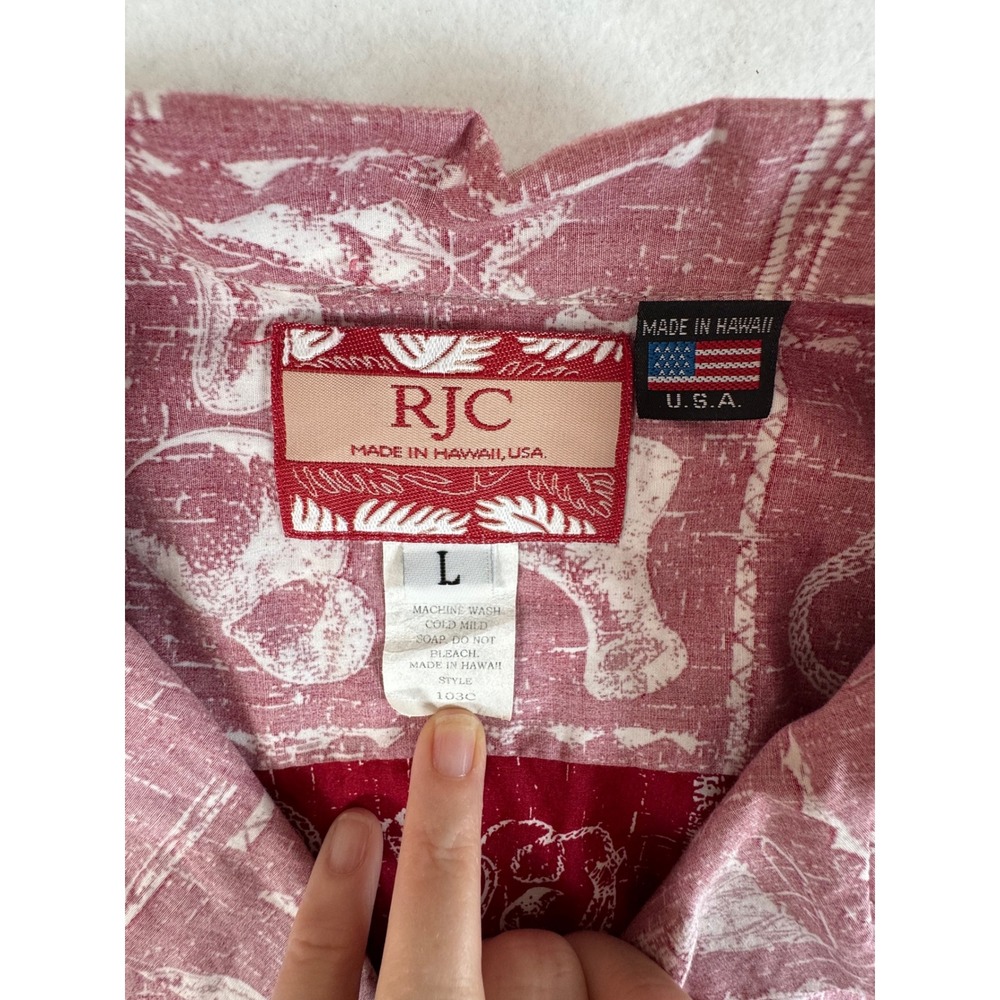 RJC Mens Hawaiian Shirt Red Reverse Print Tiki Tribal Camp Collar Made in USA‎ L - Picture 2 of 4